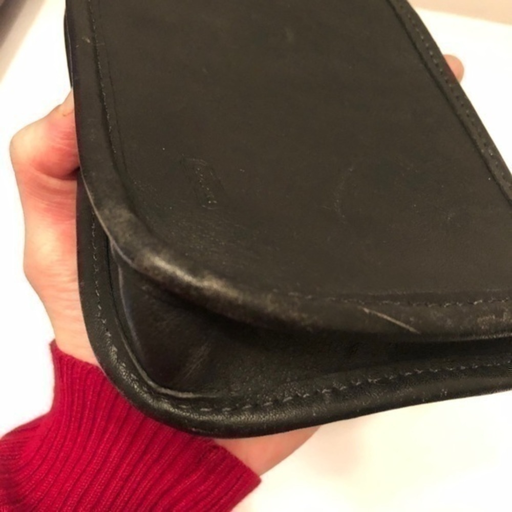 Coach vintage black leather cosmetic bag - Picture 5 of 11